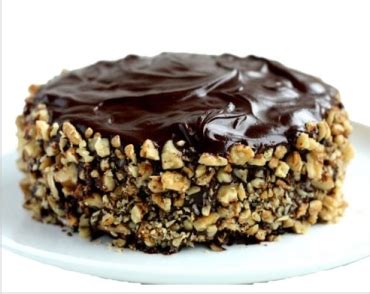 choco crunch flavor cake delivery in Gurgaon || Eggless choco crunch ...