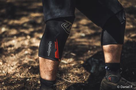 4 MTB Knee Pads, From Minimal to Full-On, Summer Tested - Singletracks Mountain Bike News