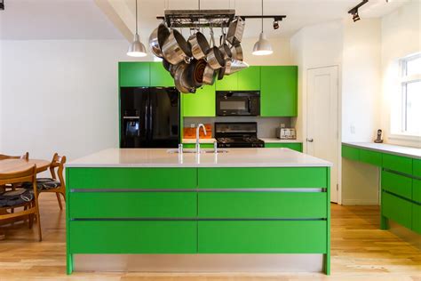 TOP 3 DESIGNER REASONS TO HAVE AN ALUMINUM KITCHEN - The Cabinet Studio (Canada) Inc.