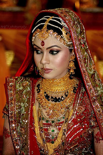 FASHION of Life Style: Indian Bridal Jewelry Sets