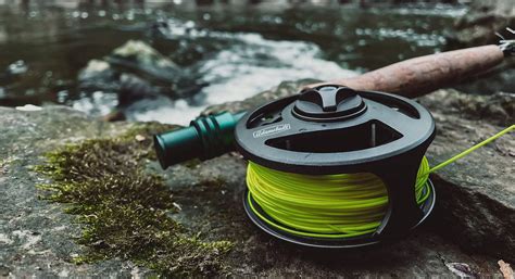 Beginner’s Guide on How to Pick The Right Fly Fishing Reel | Shooters Forum