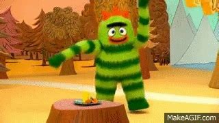 Party in My Tummy - Yo Gabba Gabba! on Make a GIF