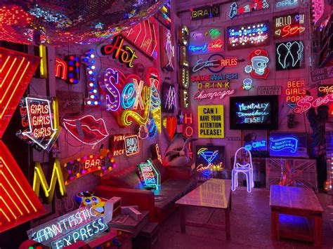 Gods Own Junkyard: The Hidden Neon Paradise In Walthamstow