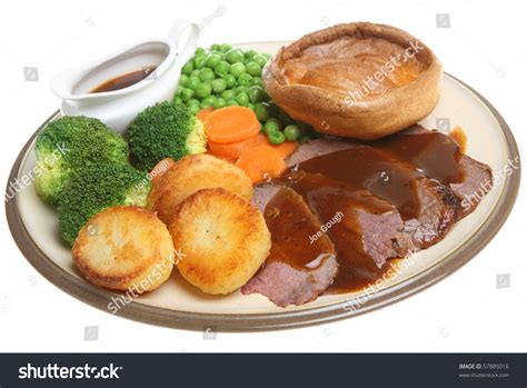 Roast Beef Dinner Yorkshire Pudding Stock Photo 57885016 - Shutterstock