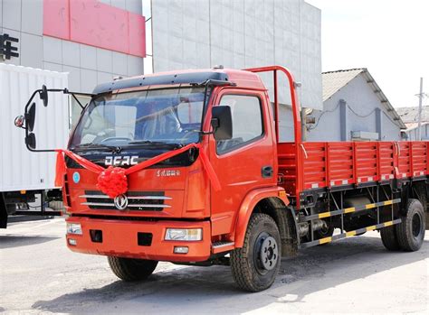 Dongfeng Duolika Used Dump Truck 2014 Year Made With 4×2 Drive Mode And JM Engine