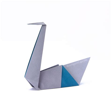 How To Make An Easy Origami Swan | Origami easy, Origami swan, Origami ...