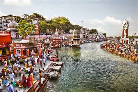 A Holy Pilgrimage to Haridwar | Temples and Tourist Attractions in Haridwar