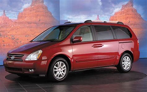 Kia Sedona I 1998 - 2006 Minivan :: OUTSTANDING CARS