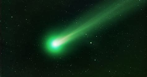 A SUPER RARE GREEN COMET IS ABOUT TO PASS BY THE EARTH - Magic of Science