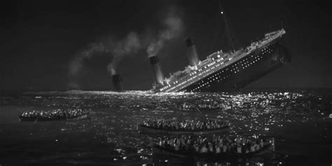 Titanic Ship Sinking Scene