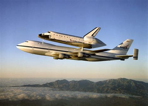 File:Atlantis on Shuttle Carrier Aircraft 2.jpg - Wikipedia, the free ...