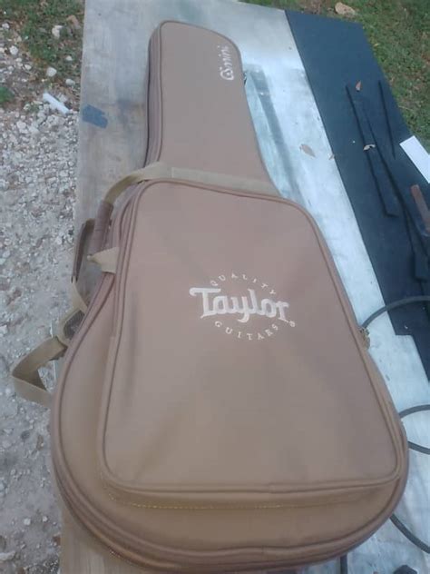 Taylor Super Aero GS Mini Case | Maranda's Gear Garage | Reverb