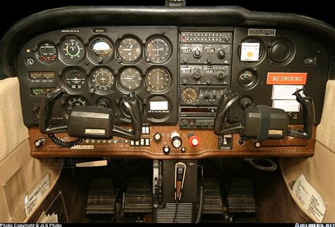 Cool Jet Airlines: Cessna 172 Interior