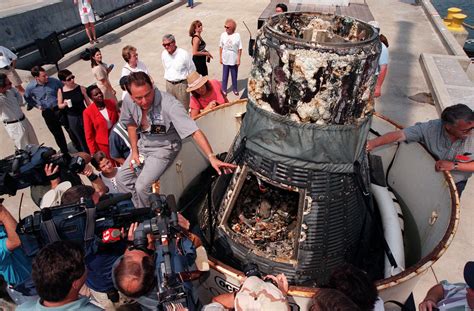 Gus Grissom taught NASA a hard lesson: “You can hurt yourself in the ...