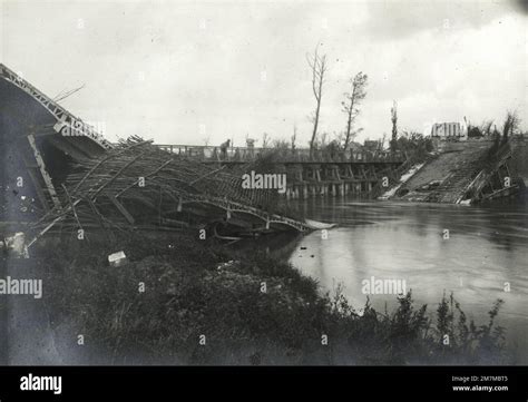 WW1 World War I photo - destroyed bridge, Aisne river, France Stock Photo - Alamy