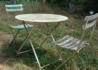 cafe-tables-and-chairs | Sam Mooney | Flickr