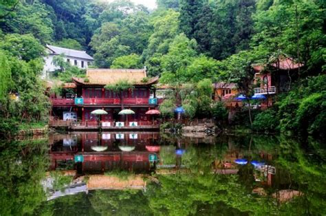 Qianling Park Guiyang, Guiyang Attraction