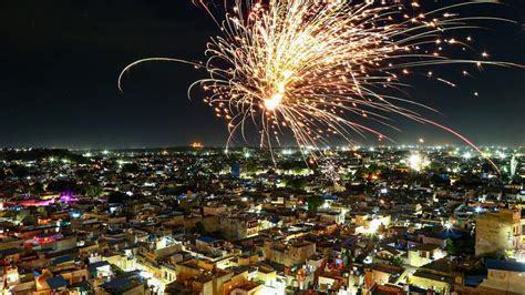 Conches, lamps mark festivities across India to celebrate laying of foundation stone of Ram ...