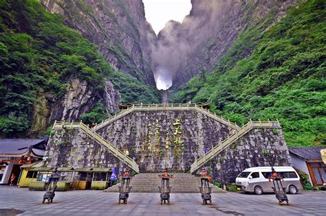 Heaven's Gate, Tianmen Mountain, Zhangjiajie, China. | Heaven's gate, Tianmen mountain, Zhangjiajie