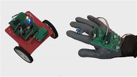 Wireless Gesture Controlled Robot Using Accelerometer & Arduino