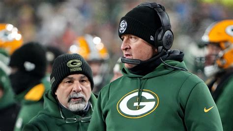 Green Bay Packers fire defensive coordinator Joe Barry after 3 seasons