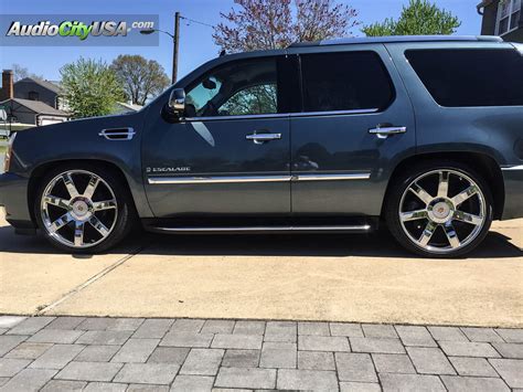 Slammed 2008 Cadillac Escalade | 24" Cadillac Escalade Platinum Edition ...