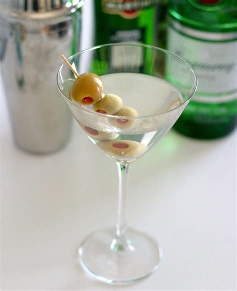 Classic Martini - Garnish