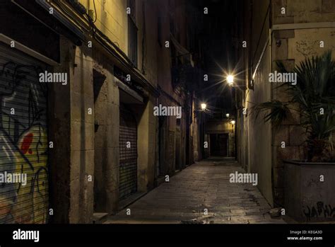 Streets of Barcelona at night - 1 Stock Photo - Alamy