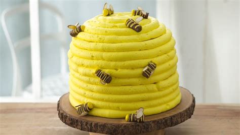 Honey-Lemon Beehive Cake Recipe - Tablespoon.com