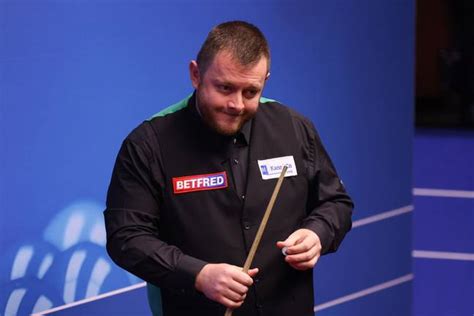 Snooker Players Who Broke Up Produce Awkward Moment During Match