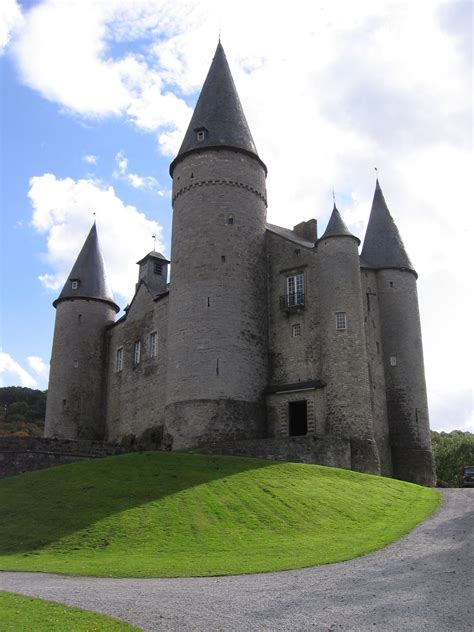 CASTLES IN BELGIUM | Castles and Gardens in Belgium The Castle of Veves Belgium – The ...