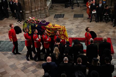 Britain mourns Queen Elizabeth II amid funeral's sombre pageantry - The ...