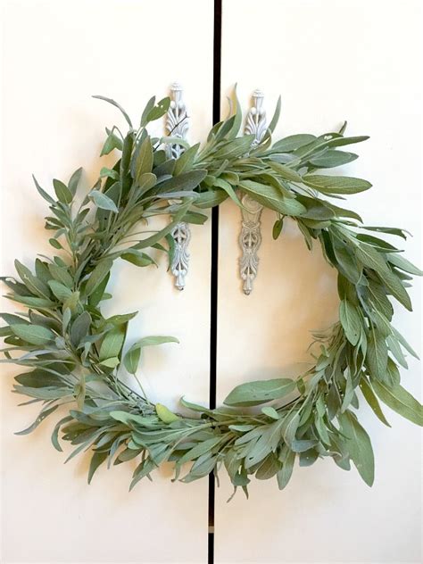 How to Create a Simple Sage Wreath