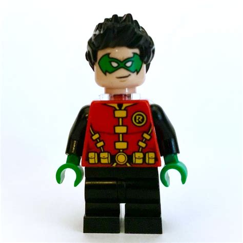 LEGO Set fig-012604 Robin, Green Eyemask, Yellow Utility Belt, Short Black Legs, Neck Bracket ...