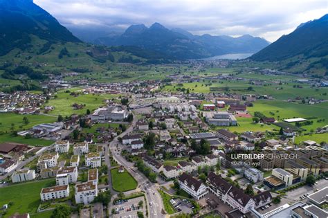 Luftaufnahme Schwyz - Luftbilderschweiz.ch