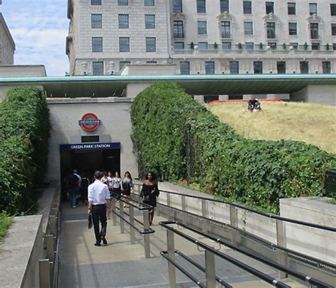 Plan of Green Park underground station in London