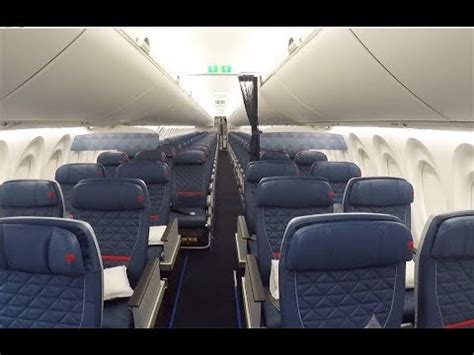 Delta A220-100 cabin tour - YouTube