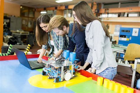 High-Tech Robots - Should We Use Them For Education In Schools?