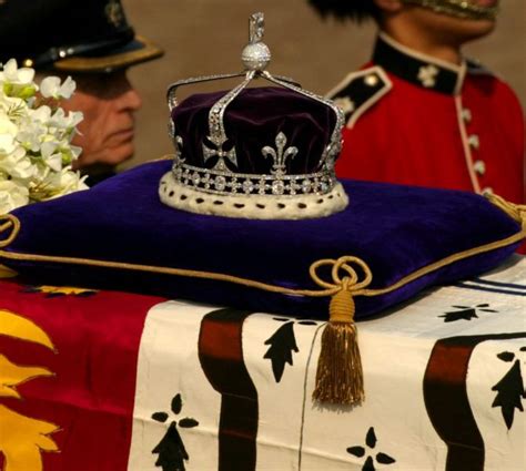 Will continue to explore ways to bring back Kohinoor from UK: Govt - Rediff.com India News