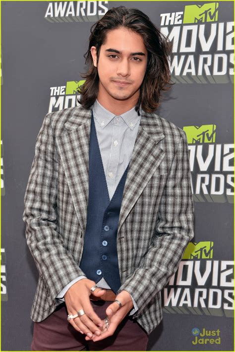 Avan Jogia & Maddie Hasson -- MTV Movie Awards 2013 | Photo 552738 - Photo Gallery | Just Jared Jr.