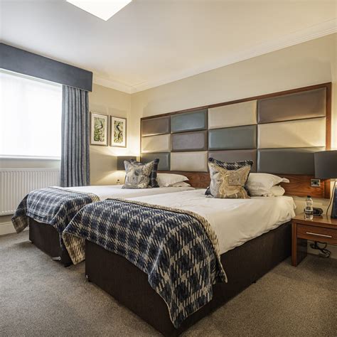 Classic Twin Room | The Talbot Hotel, Eatery and Coffee House - Oundle, Northamptonshire