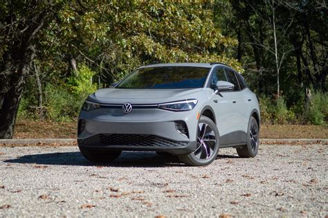 2021 Volkswagen ID 4 AWD Pro review: A great EV with a little more zip - CNET