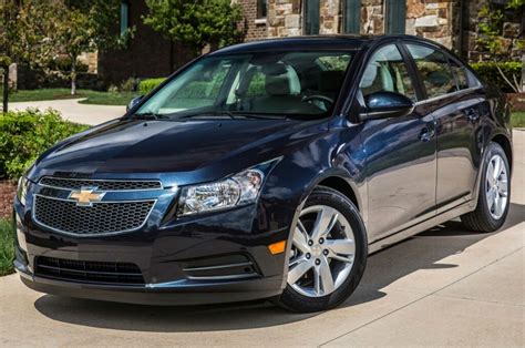 9 Best & Worst Chevy Cruze Years [Complete Data] – Engineerine