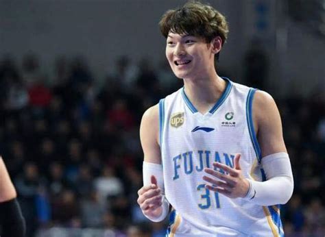 Six years after being drafted by the Grizzlies, why didn't Wang Zhelin join the NBA? There are ...