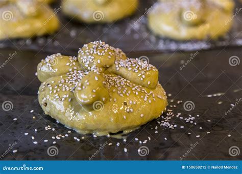 Traditional Bread of the Day of the Dead Mexico Hojaldras Stock Photo - Image of happy ...