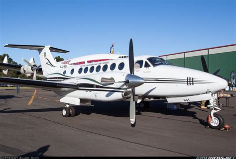 Hawker Beechcraft 350 King Air (B300) aircraft picture | Aviation ...