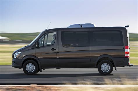 2014 Mercedes-Benz Sprinter Gets Reviewed by Truck Trend - autoevolution