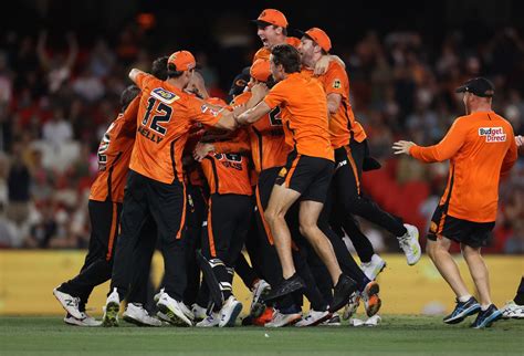 The Perth Scorchers players celebrate their fourth title win | ESPNcricinfo.com