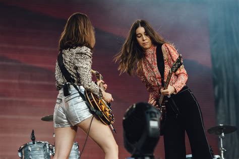 Haim to teach fans their most "iconic" dance routines via Zoom