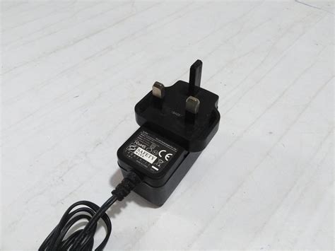 TP-Link Router 9V 0.6A adapter or Charger